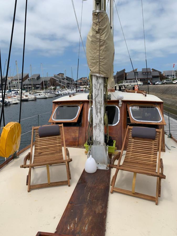 Port Deauville Yacht Vintage Екстериор снимка