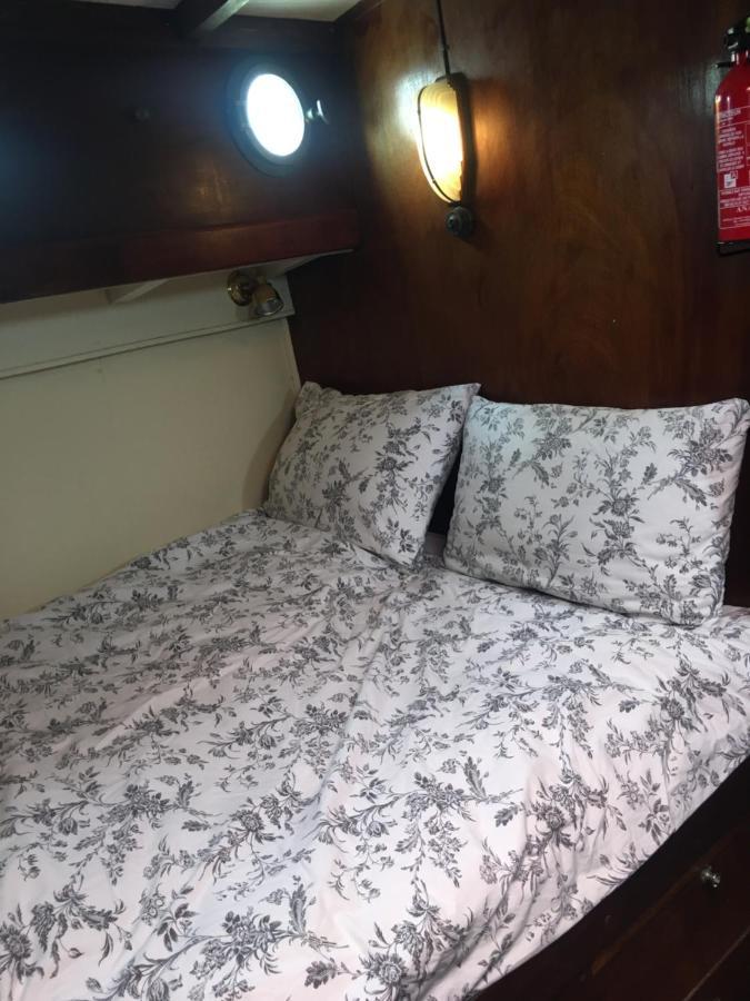 Port Deauville Yacht Vintage Екстериор снимка