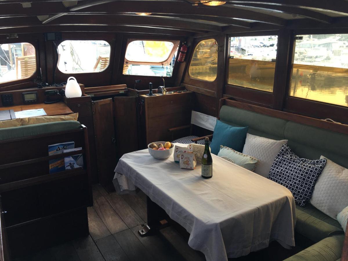 Port Deauville Yacht Vintage Екстериор снимка